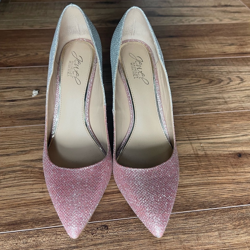Heels - Picture 5 of 9
